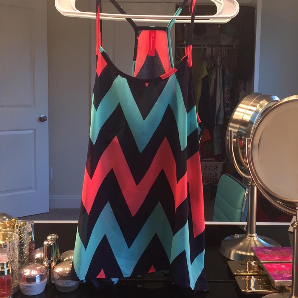 NWOT Strappy Chevron Tank size S
